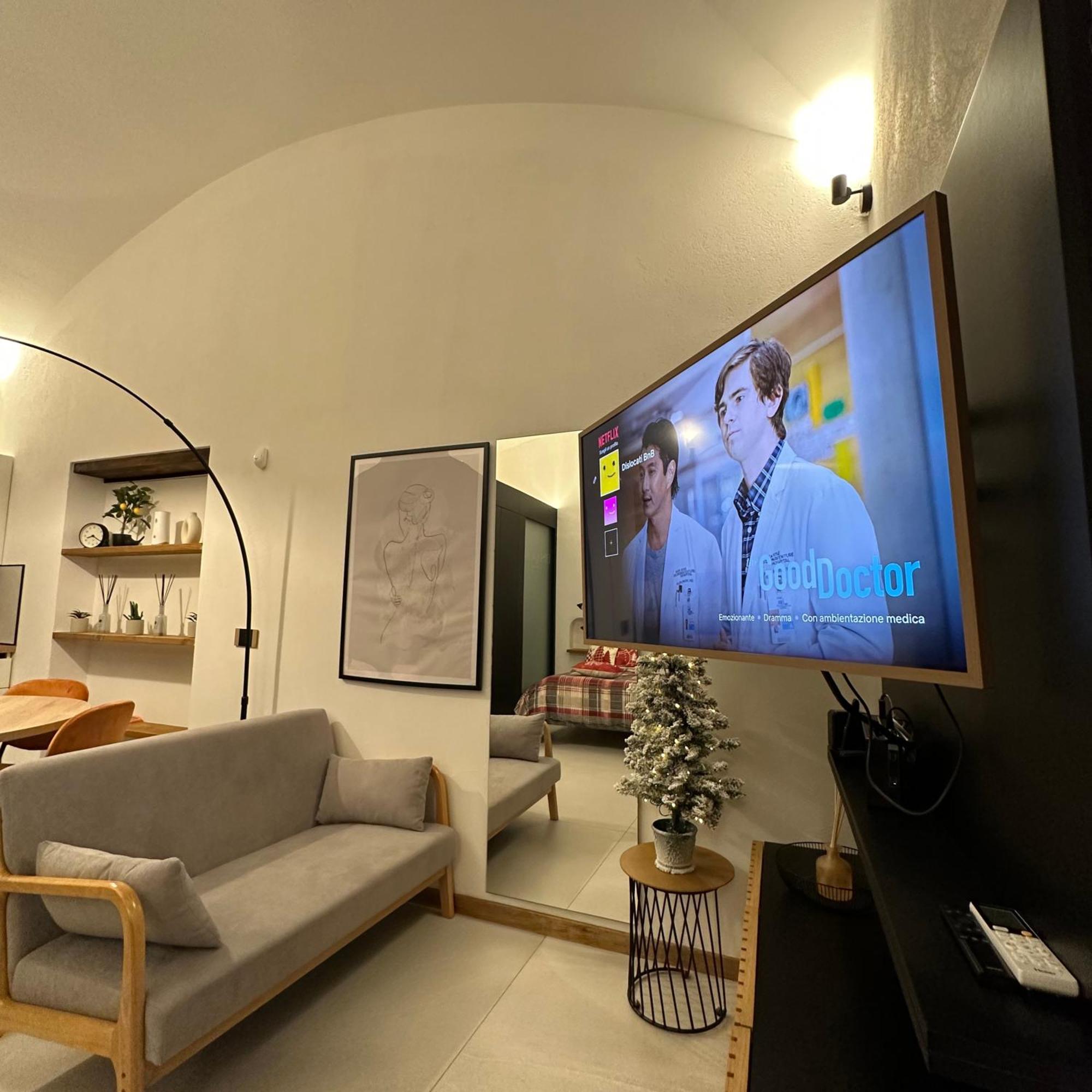 Dislocati Bnb - Jacuzzi Privata - Cucina - Tv60" - Minimal Luxury Marigliano Exteriér fotografie